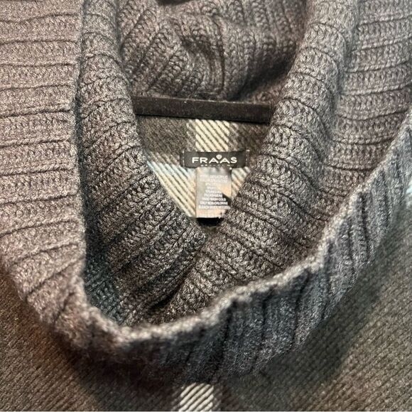 FRAAS plaid poncho ❄️ lightly worn ❄️ - Picture 3 of 4